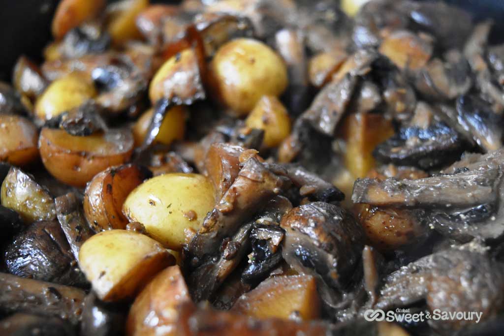 potatoes and mushrooms in creamy sauce